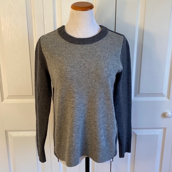 J. CREW Color Block Grey Double Zip Sweater Size Medium - Picture 2 of 14